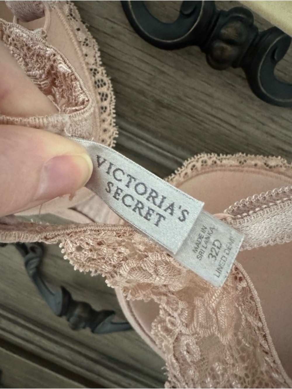 Victoria's Secret Dream Angels Demi Bra Lightly Lined Classic Coverage L… - Picture 7 of 8